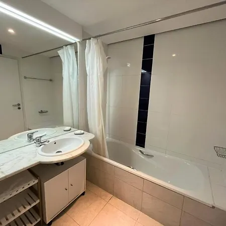 Golden Ocean Apartment