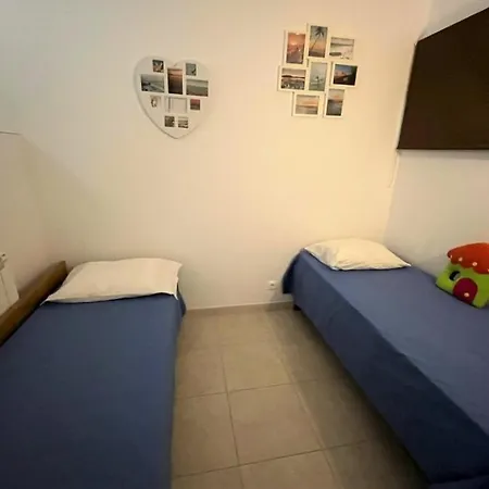 Διαμέρισμα Golden Ocean *